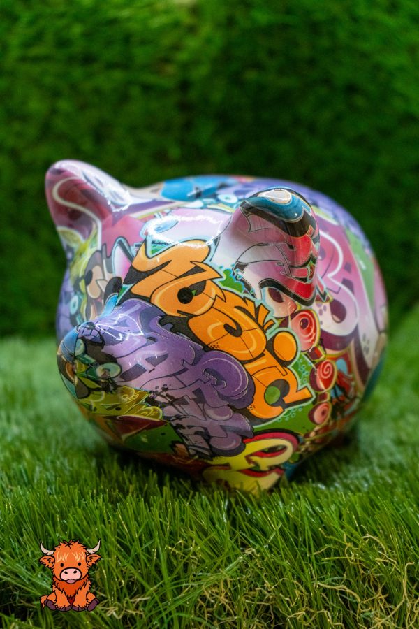 Graffiti 'Piggy Banksy' - Image 2