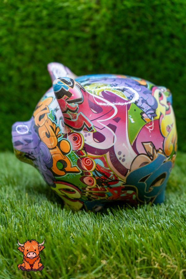 Graffiti 'Piggy Banksy' - Image 4